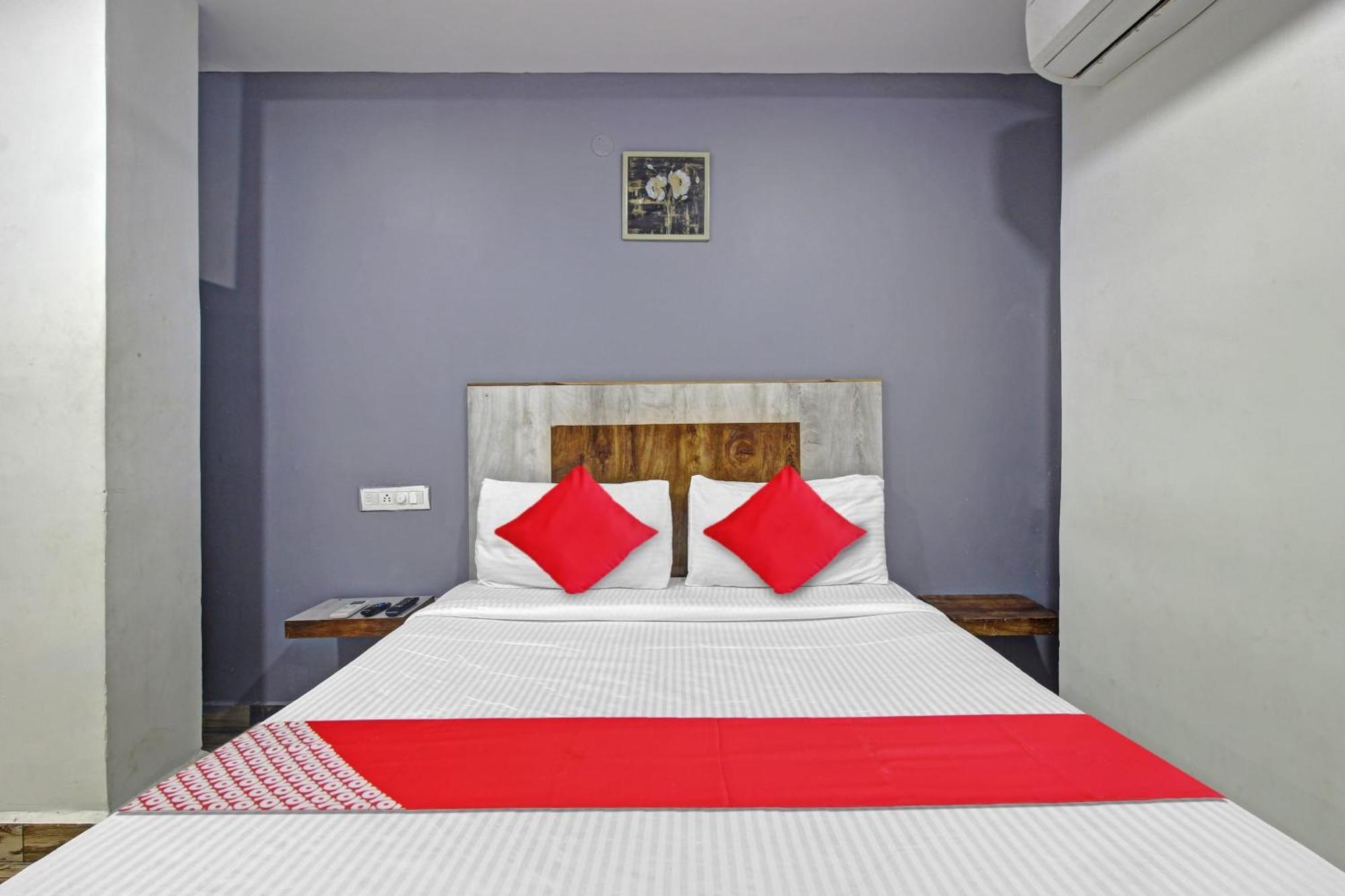 Super Hotel O Sri Sai Regency Hajdarábád Exteriér fotografie
