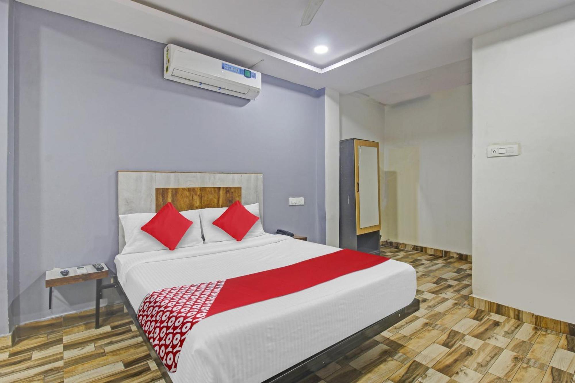 Super Hotel O Sri Sai Regency Hajdarábád Exteriér fotografie