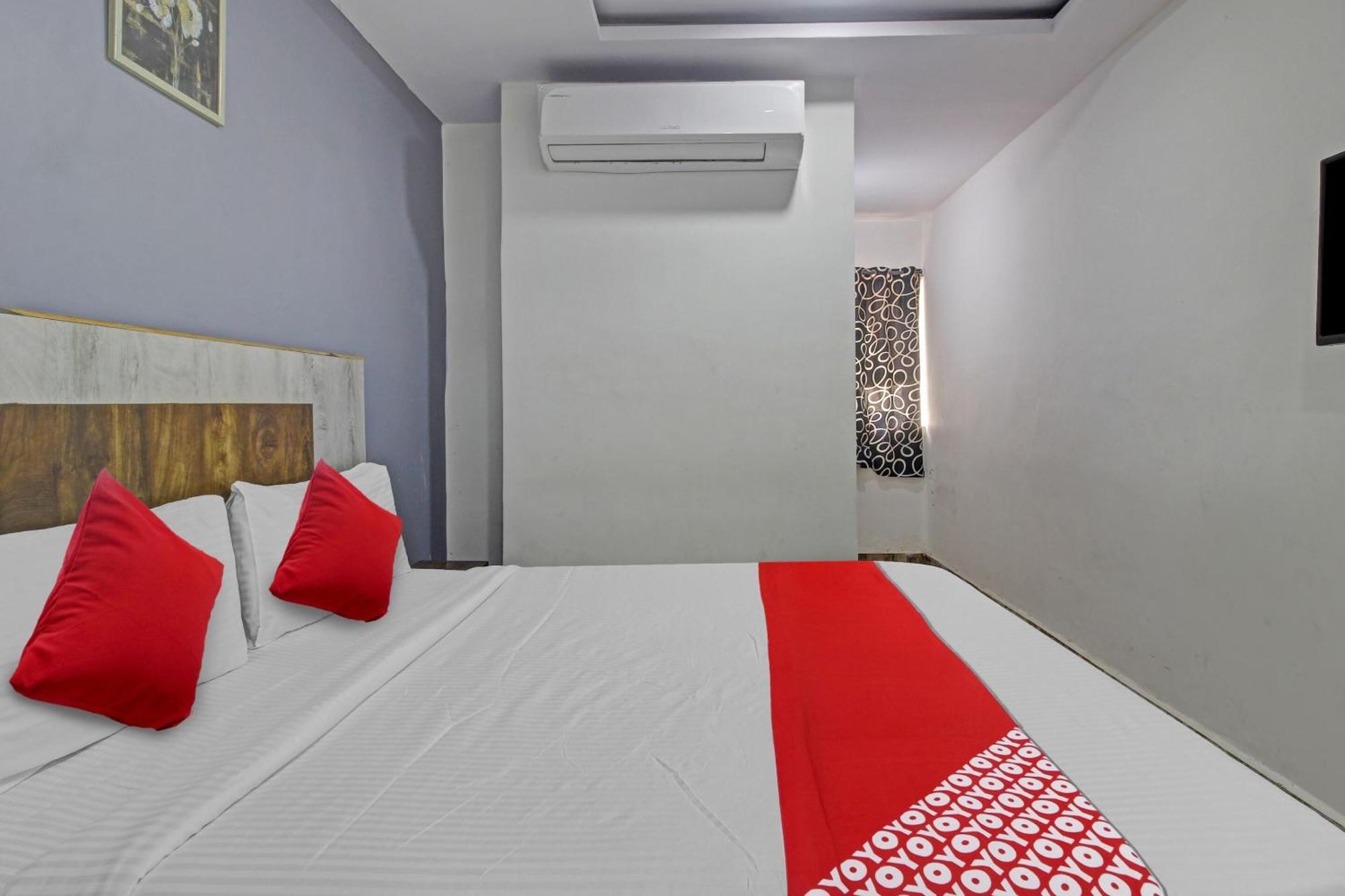 Super Hotel O Sri Sai Regency Hajdarábád Exteriér fotografie