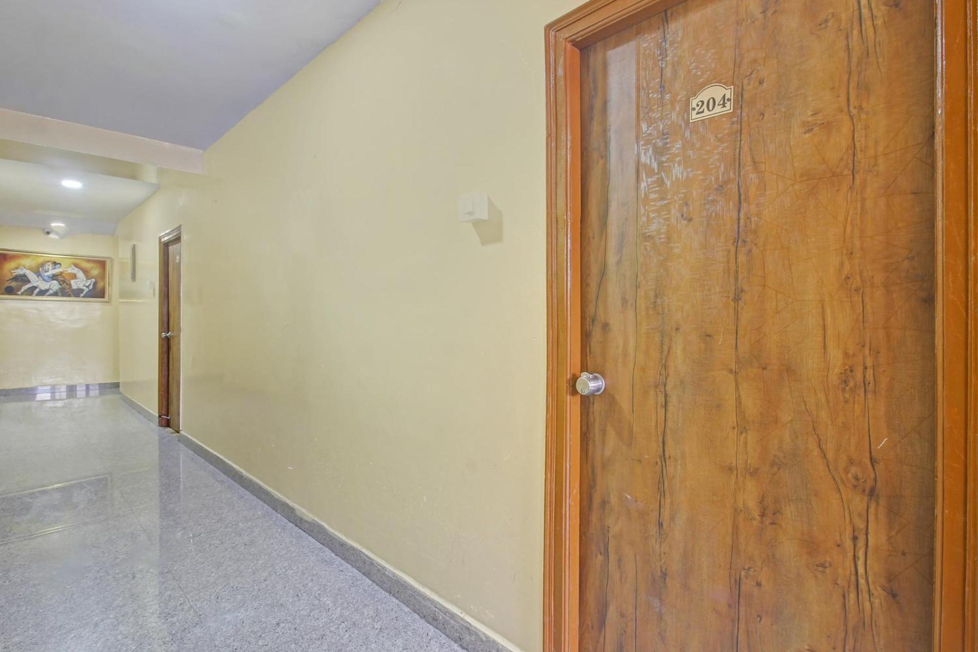 Super Hotel O Sri Sai Regency Hajdarábád Exteriér fotografie
