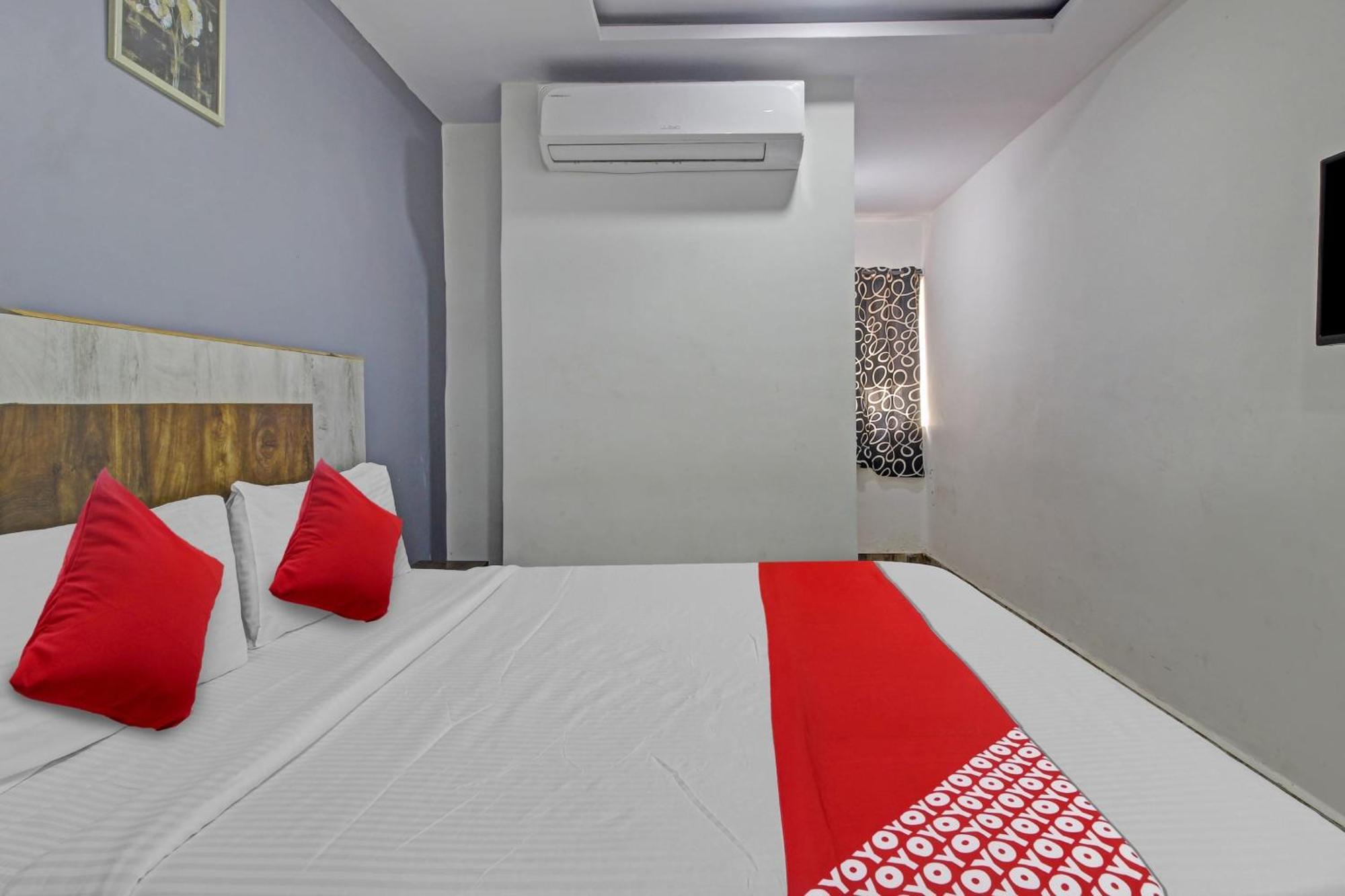 Super Hotel O Sri Sai Regency Hajdarábád Exteriér fotografie